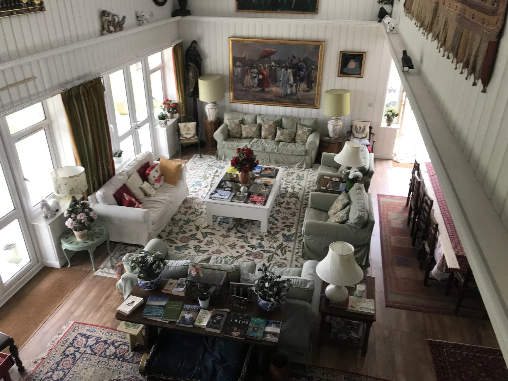 Large living room, with three sofas for seating
